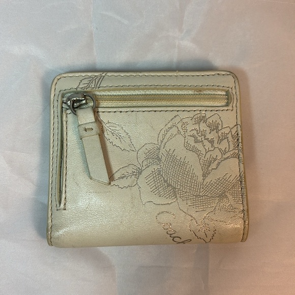 Coach White Wallet with Silver Rose - Picture 2 of 8